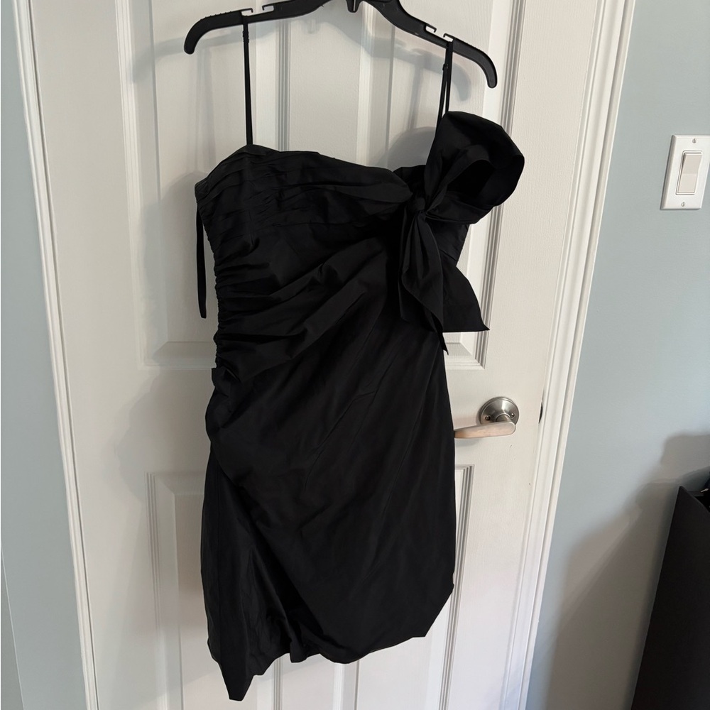 Elegant Black Strapless Dress